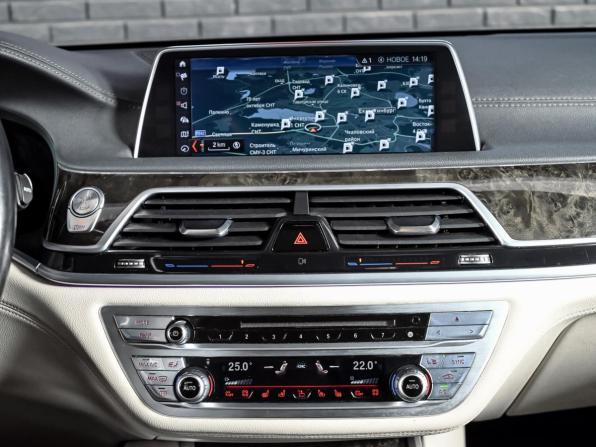 BMW 7 серии VI (G11/G12) с пробегом 2016 года, цена 3 475 000 рублей, 157237 км, седан, Автокод Объявления