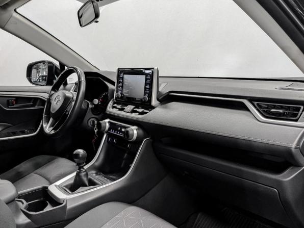 Toyota RAV4 V (XA50) с пробегом 2020 года, цена 2 800 000 рублей, 64300 км, внедорожник, Автокод Объявления
