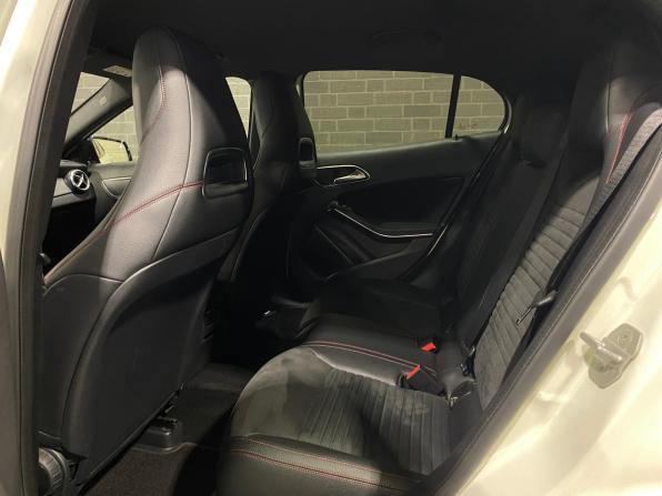 Mercedes-Benz GLA I (X156) с пробегом 2016 года, цена 2 000 000 рублей, 221782 км, внедорожник, Автокод Объявления