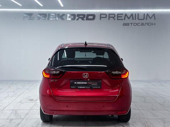 Honda Fit IV с пробегом 2020 года, цена 1 379 000 рублей, 59436 км, хэтчбек, Автокод Объявления
