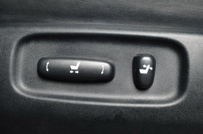 Toyota Land Cruiser 200 Series с пробегом 2014 года, цена 3 849 000 рублей, 280000 км, внедорожник, Автокод Объявления