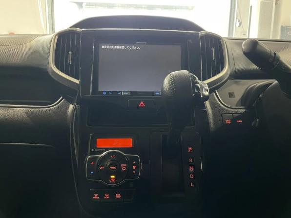 Suzuki Solio III с пробегом 2018 года, цена 960 000 рублей, 145867 км, микровэн, Автокод Объявления