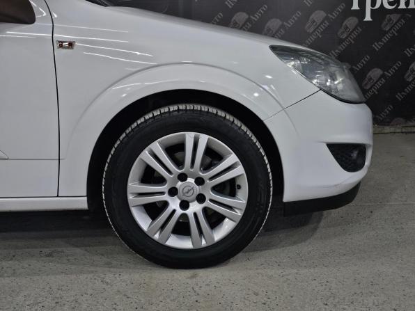 Opel Astra H Рестайлинг с пробегом 2009 года, цена 700 000 рублей, 124013 км, хэтчбек, Автокод Объявления