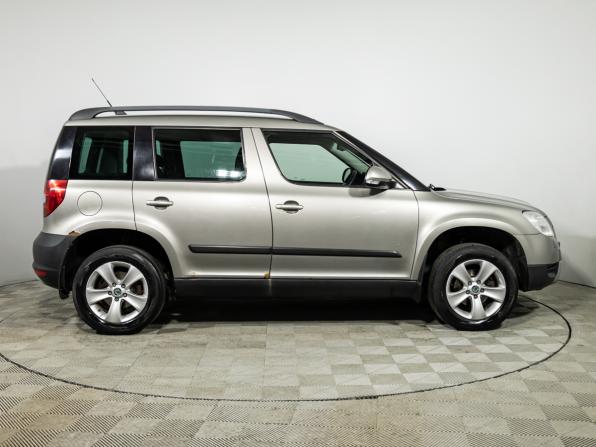 Skoda Yeti I с пробегом 2012 года, цена 799 585 рублей, 133000 км, внедорожник, Автокод Объявления