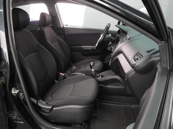 Kia Rio III Рестайлинг с пробегом 2016 года, цена 1 149 000 рублей, 120135 км, седан, Автокод Объявления