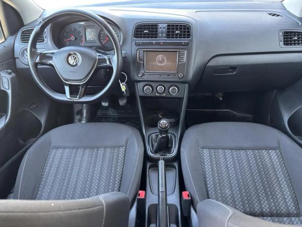Volkswagen Polo V Рестайлинг с пробегом 2016 года, цена 1 054 102 рубля, 102332 км, седан, Автокод Объявления