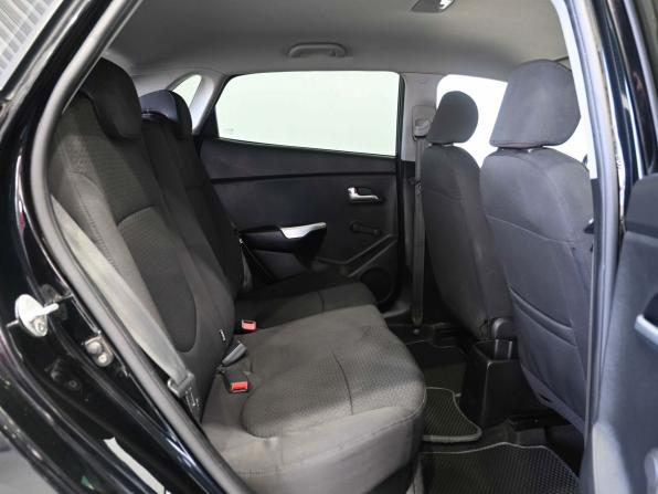 Kia Rio III с пробегом 2012 года, цена 749 900 рублей, 196150 км, хэтчбек, Автокод Объявления