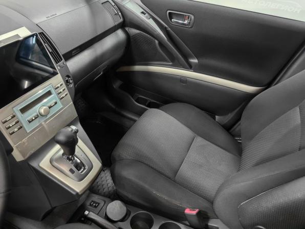 Toyota Corolla Verso I Рестайлинг с пробегом 2006 года, цена 800 000 рублей, 290909 км, компактвэн, Автокод Объявления