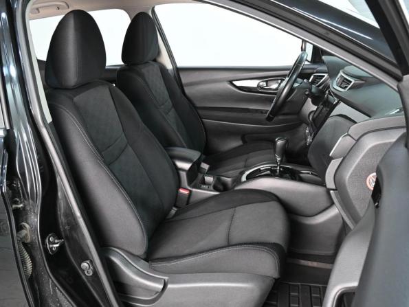 Nissan Qashqai II с пробегом 2017 года, цена 1 599 000 рублей, 142435 км, внедорожник, Автокод Объявления