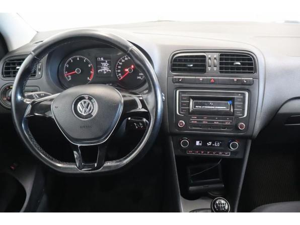 Volkswagen Polo V Рестайлинг с пробегом 2017 года, цена 1 360 000 рублей, 47959 км, седан, Автокод Объявления