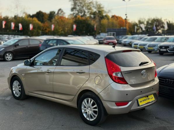 Hyundai Solaris I с пробегом 2011 года, цена 699 000 рублей, 173207 км, хэтчбек, Автокод Объявления