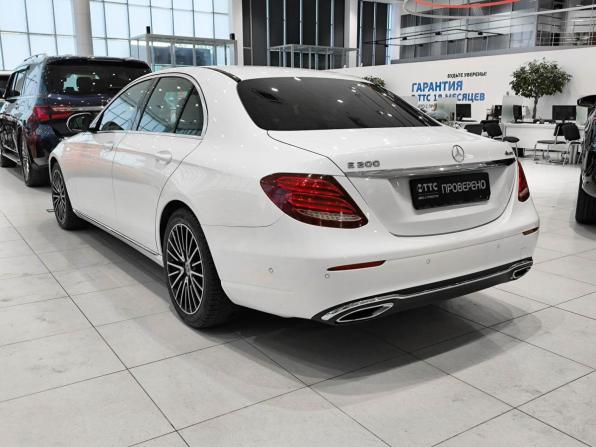 Mercedes-Benz E-Класс V (W213 S213 C238) с пробегом 2016 года, цена 2 180 000 рублей, 250127 км, седан, Автокод Объявления