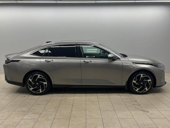 Changan Lamore с пробегом 2023 года, цена 2 090 000 рублей, 11497 км, седан, Автокод Объявления