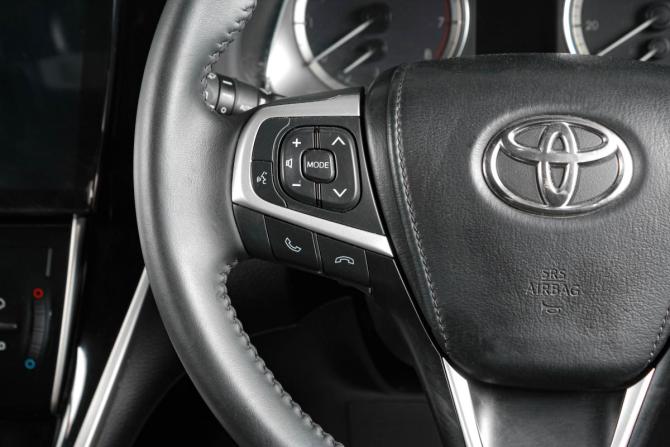 Toyota Harrier III (XU60) Рестайлинг с пробегом 2017 года, цена 2 199 000 рублей, 137400 км, внедорожник, Автокод Объявления
