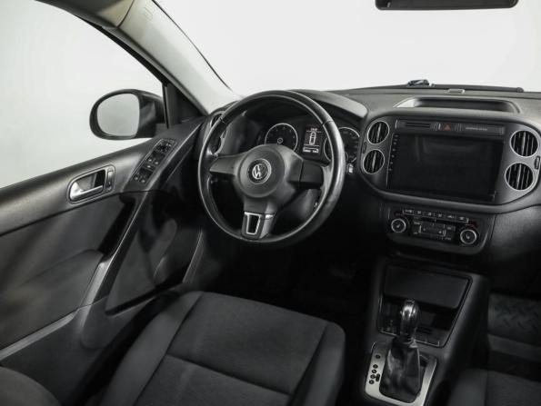Volkswagen Tiguan I Рестайлинг с пробегом 2012 года, цена 989 000 рублей, 134512 км, внедорожник, Автокод Объявления