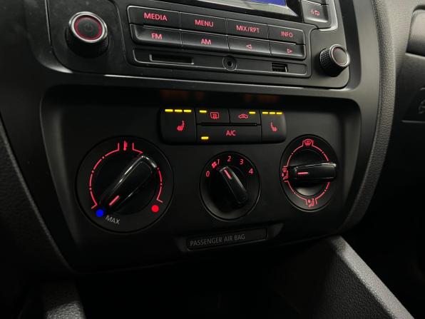 Volkswagen Jetta VI Рестайлинг с пробегом 2014 года, цена 1 070 000 рублей, 155271 км, седан, Автокод Объявления