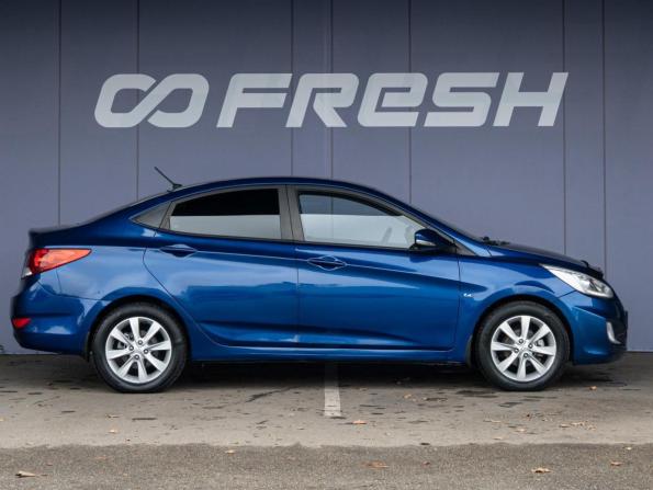 Hyundai Solaris I с пробегом 2013 года, цена 965 000 рублей, 102623 км, седан, Автокод Объявления