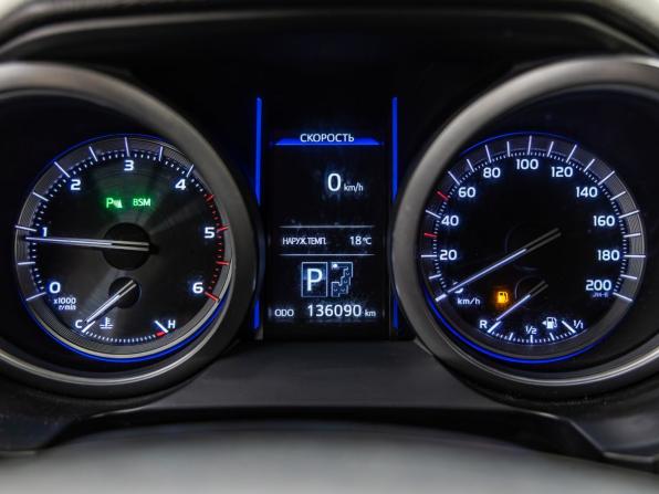 Toyota Land Cruiser Prado 150 Series Рестайлинг 1 с пробегом 2015 года, цена 3 648 000 рублей, 136090 км, внедорожник, Автокод Объявления