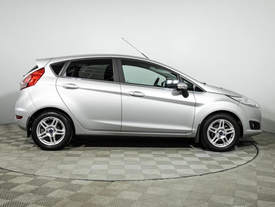 Ford Fiesta Mk6 Рестайлинг Санкт-Петербург  - изображение 4