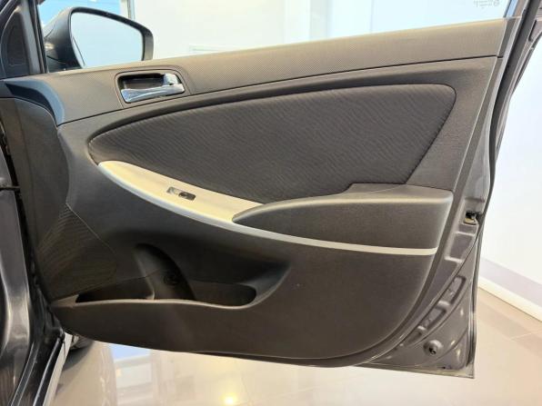 Hyundai Solaris I с пробегом 2012 года, цена 820 000 рублей, 130658 км, седан, Автокод Объявления