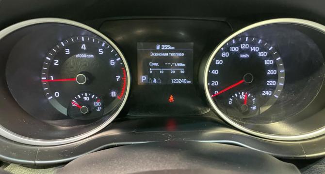 Kia Ceed III с пробегом 2018 года, цена 1 621 800 рублей, 123248 км, хэтчбек, Автокод Объявления