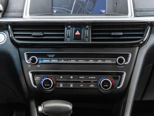 Kia Optima IV Рестайлинг с пробегом 2019 года, цена 1 898 000 рублей, 159747 км, седан, Автокод Объявления