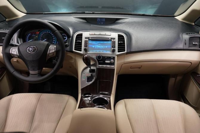 Toyota Venza I Рестайлинг с пробегом 2012 года, цена 2 055 000 рублей, 188100 км, внедорожник, Автокод Объявления