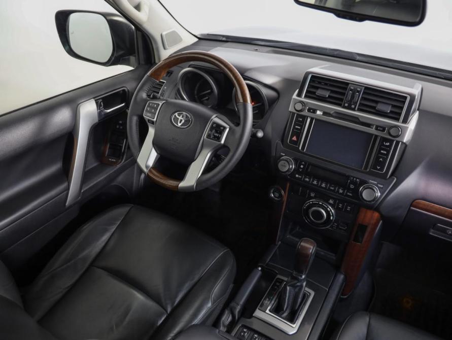 Toyota Land Cruiser Prado 150 Series Рестайлинг 1 Санкт-Петербург  - изображение 8