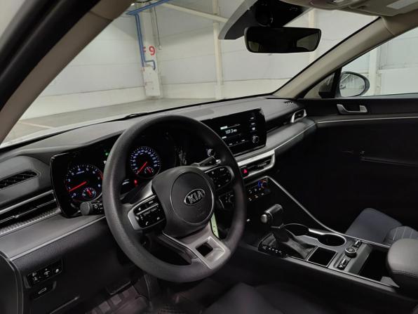 Kia K5 III с пробегом 2021 года, цена 2 100 000 рублей, 97928 км, седан, Автокод Объявления