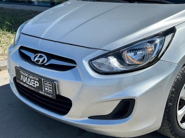 Hyundai Solaris I с пробегом 2014 года, цена 880 000 рублей, 144873 км, седан, Автокод Объявления