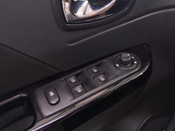 Renault Kaptur I с пробегом 2017 года, цена 1 140 000 рублей, 147845 км, внедорожник, Автокод Объявления
