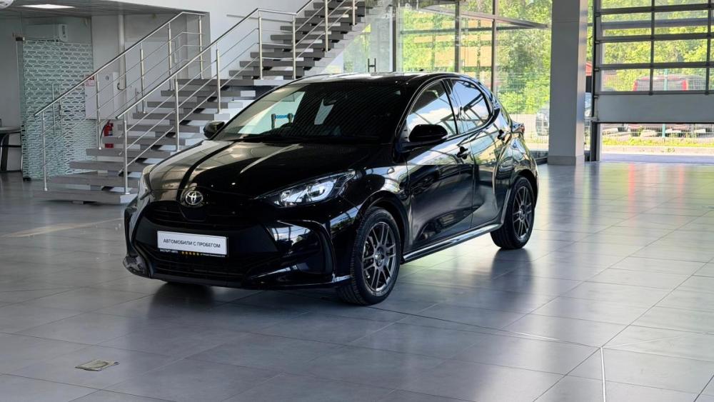 Toyota Yaris IV Новосибирск  - изображение 1