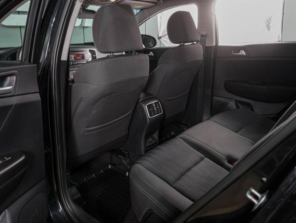 Kia Sportage IV Рестайлинг с пробегом 2018 года, цена 2 399 000 рублей, 23390 км, внедорожник, Автокод Объявления