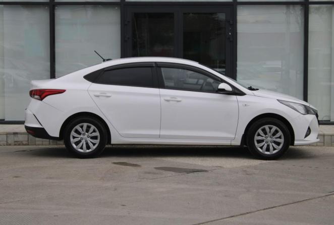 Hyundai Solaris II Рестайлинг с пробегом 2021 года, цена 1 660 000 рублей, 84642 км, седан, Автокод Объявления