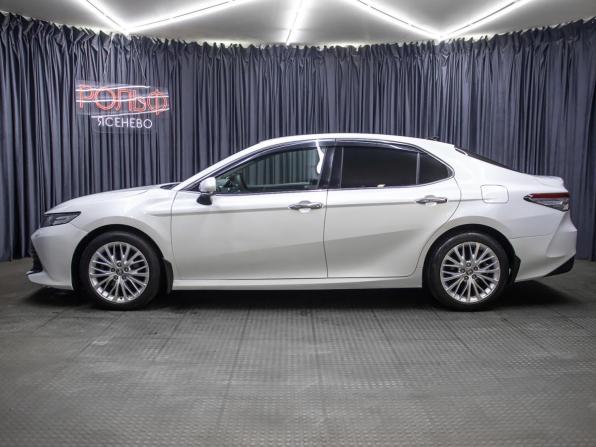 Toyota Camry VIII (XV70) с пробегом 2020 года, цена 2 898 000 рублей, 129840 км, седан, Автокод Объявления