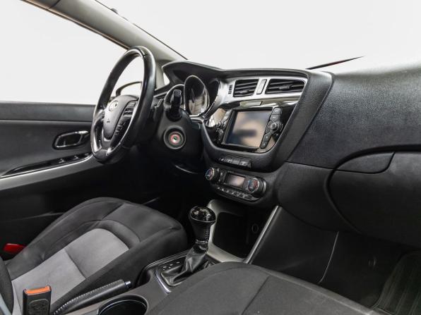 Kia Ceed II с пробегом 2013 года, цена 1 118 000 рублей, 125397 км, хэтчбек, Автокод Объявления