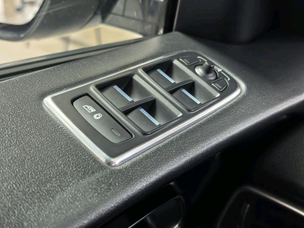 Jaguar F-Pace I с пробегом 2016 года, цена 2 380 000 рублей, 145000 км, внедорожник, Автокод Объявления