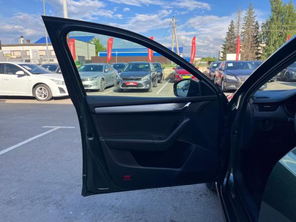 Skoda Octavia III (A7) Рестайлинг с пробегом 2020 года, цена 1 730 000 рублей, 100915 км, лифтбек, Автокод Объявления