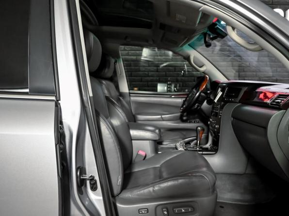 Lexus LX III с пробегом 2008 года, цена 2 500 000 рублей, 271179 км, внедорожник, Автокод Объявления