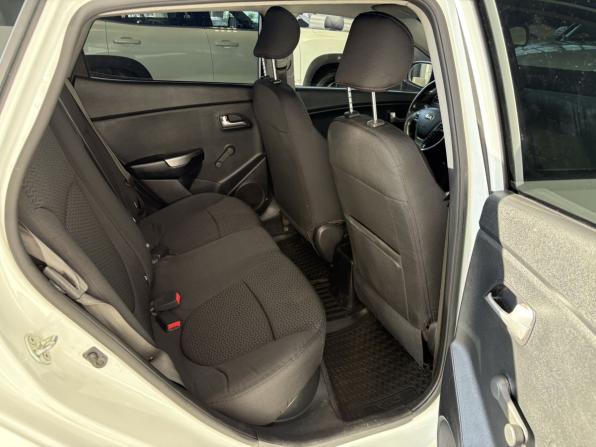 Kia Rio III Рестайлинг с пробегом 2016 года, цена 1 213 000 рублей, 68687 км, хэтчбек, Автокод Объявления