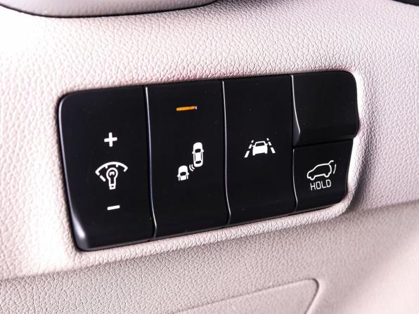 Kia Sportage IV Рестайлинг с пробегом 2019 года, цена 2 450 000 рублей, 48504 км, внедорожник, Автокод Объявления