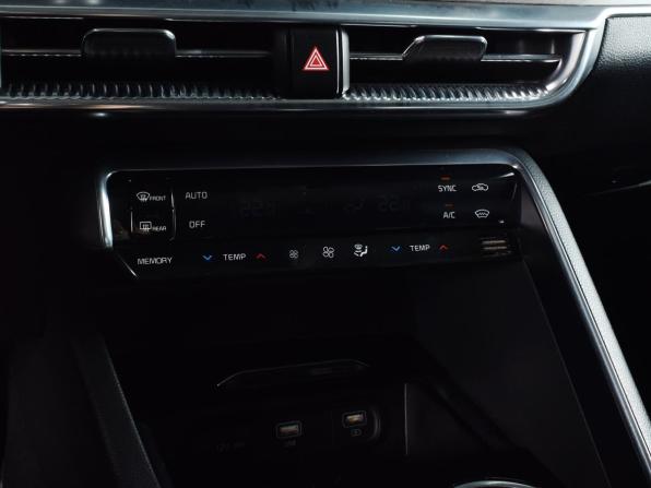 Kia K5 III с пробегом 2021 года, цена 2 299 999 рублей, 131078 км, седан, Автокод Объявления