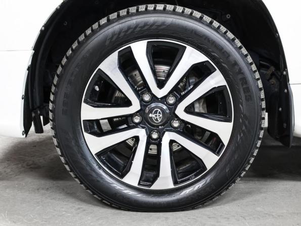 Toyota Land Cruiser 200 Series Рестайлинг 2 с пробегом 2018 года, цена 5 498 000 рублей, 181226 км, внедорожник, Автокод Объявления