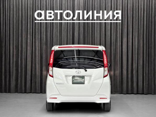 Toyota Roomy I Рестайлинг с пробегом 2021 года, цена 1 040 000 рублей, 103000 км, минивэн, Автокод Объявления