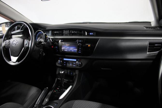 Toyota Corolla XI (E160 E170 E180) с пробегом 2014 года, цена 1 550 000 рублей, 81000 км, седан, Автокод Объявления