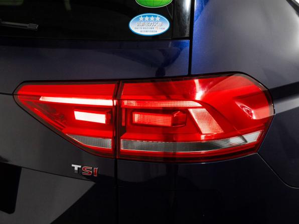 Volkswagen Touran II с пробегом 2016 года, цена 1 350 000 рублей, 121844 км, компактвэн, Автокод Объявления