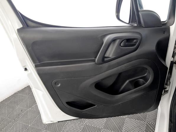 Citroen Berlingo II Рестайлинг 2 с пробегом 2018 года, цена 1 225 000 рублей, 150286 км, фургон, Автокод Объявления