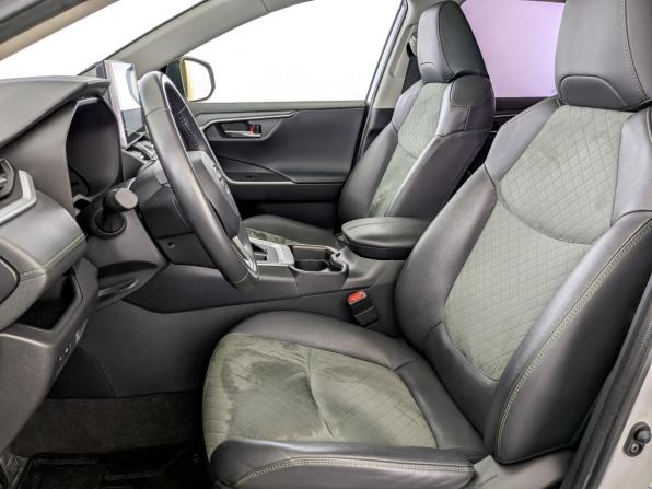 Toyota RAV4 V (XA50) с пробегом 2022 года, цена 3 730 000 рублей, 35775 км, внедорожник, Автокод Объявления