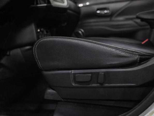 Mitsubishi Outlander III Рестайлинг 2 с пробегом 2017 года, цена 1 899 000 рублей, 174528 км, внедорожник, Автокод Объявления