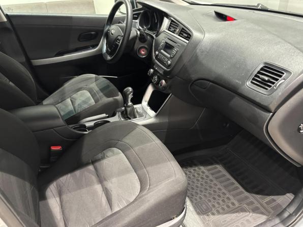 Kia Ceed II Рестайлинг с пробегом 2015 года, цена 799 241 рубль, 188720 км, хэтчбек, Автокод Объявления